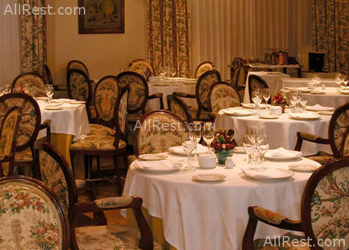 Tryp Azafata 17